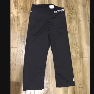 Nike Pro Capri Black